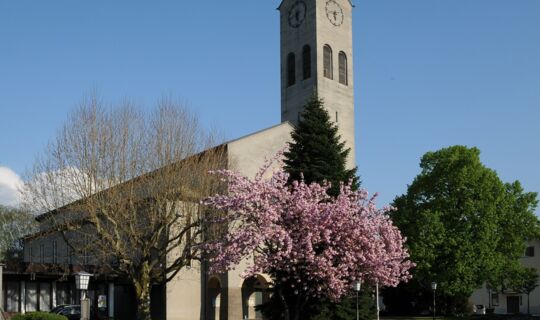 Barbara Neyer - Fred Böhringer Katholische Pfarrkirche Zum Göttlichen Erlöser