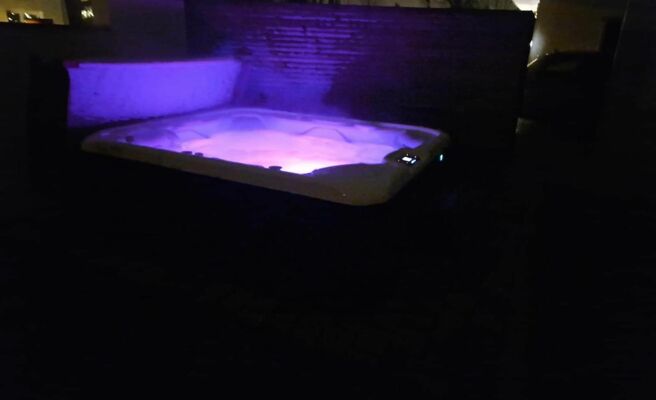 Ferienhaus 80er Liebe mit Whirlpool