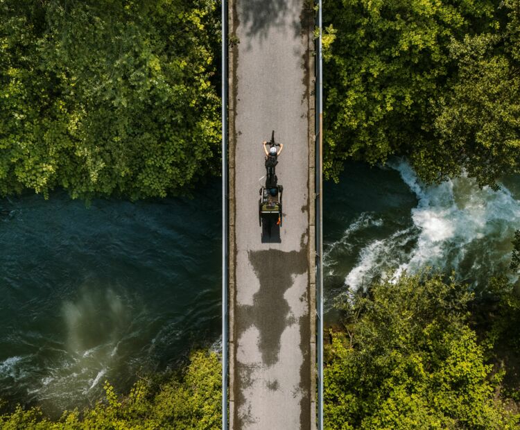 Radweg Ach, Rad mit Kiki Radweg Ach, Rad mit Kiki