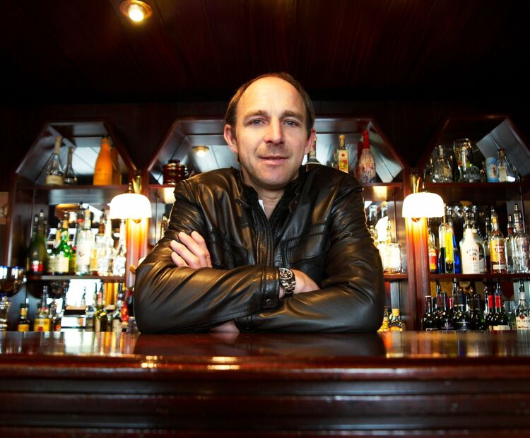 pub-halekin_markus_04-1 pub-halekin_markus_04-1