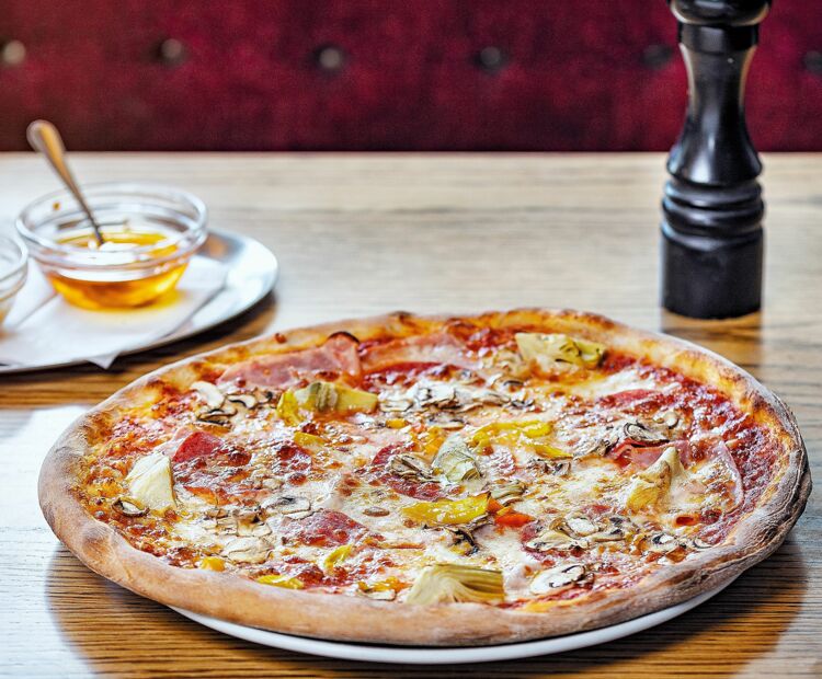 Piazza Azzurra Restaurant & italy Sportsbar Lustenau