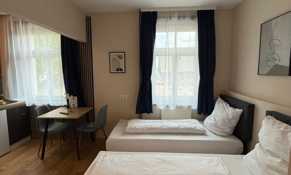 CROWN LIVING Villa Blumenau Studios, SmartTV, Parkplatz CROWN LIVING Villa Blumenau Studios, SmartTV, Parkplatz