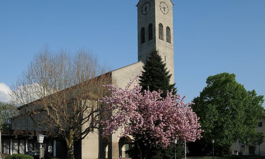 Barbara Neyer - Fred Böhringer Katholische Pfarrkirche Zum Göttlichen Erlöser