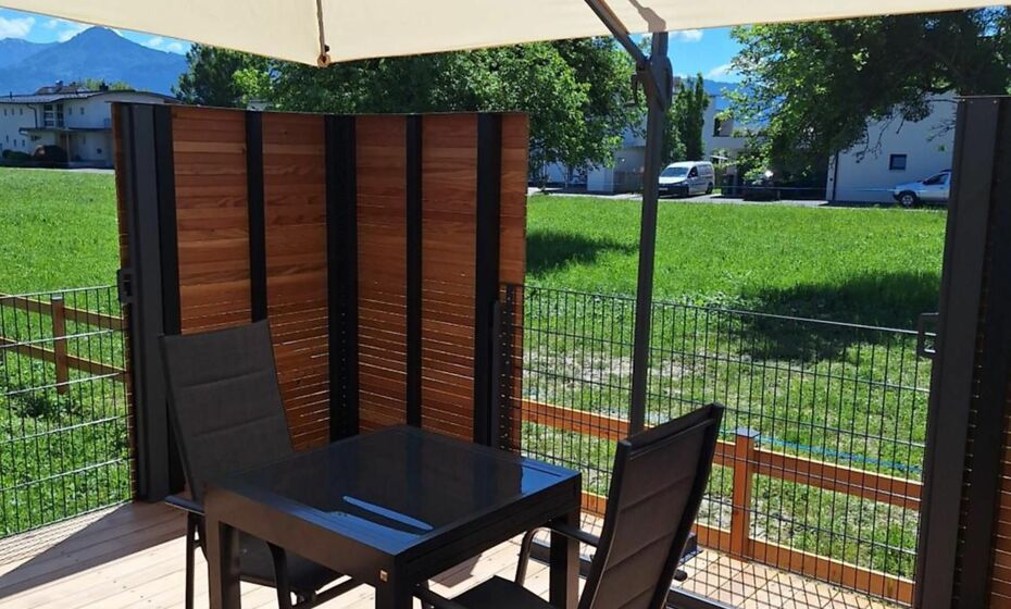 Tiny House möbliert inkl grosser Terrasse Tiny House möbliert inkl grosser Terrasse