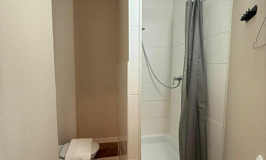 CROWN LIVING Villa Blumenau Studios, SmartTV, Parkplatz