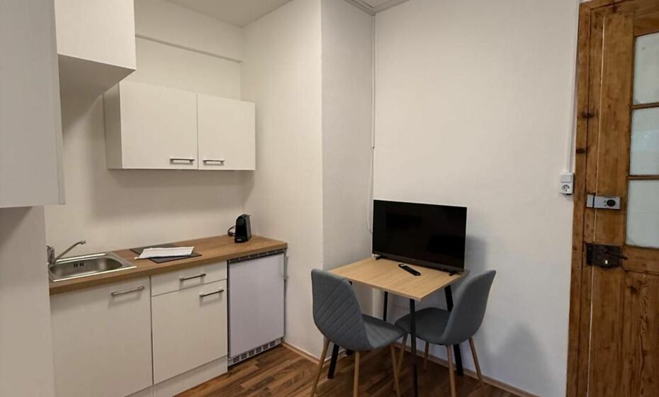 CROWN LIVING Villa Blumenau Studios, SmartTV, Parkplatz CROWN LIVING Villa Blumenau Studios, SmartTV, Parkplatz