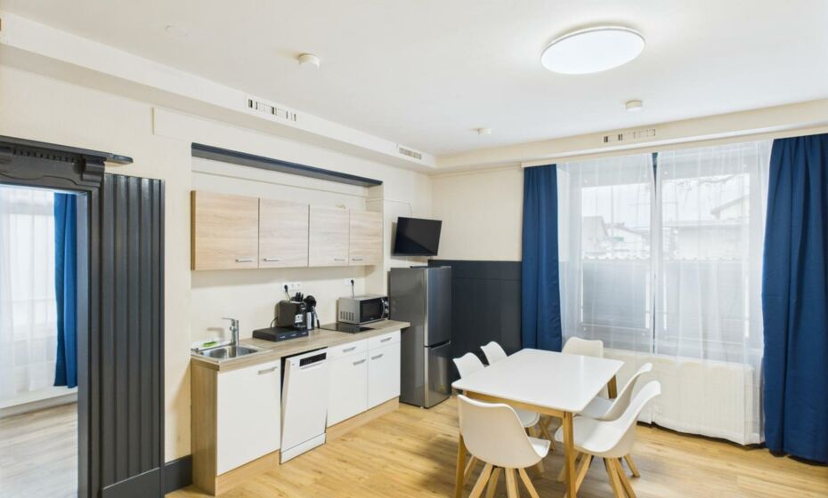 CROWN LIVING Villa Blumenau Studios, SmartTV, Parkplatz CROWN LIVING Villa Blumenau Studios, SmartTV, Parkplatz