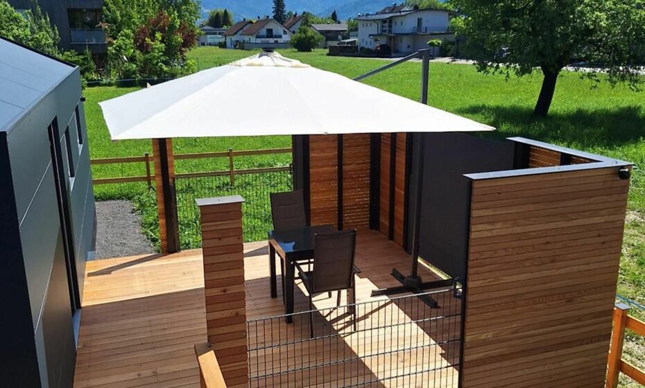 Tiny House möbliert inkl grosser Terrasse Tiny House möbliert inkl grosser Terrasse