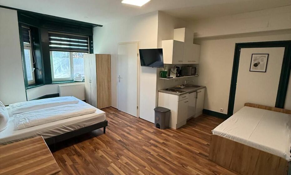 CROWN LIVING Villa Blumenau Studios, SmartTV, Parkplatz CROWN LIVING Villa Blumenau Studios, SmartTV, Parkplatz