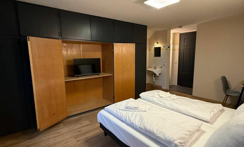 CROWN LIVING Villa Blumenau Studios, SmartTV, Parkplatz CROWN LIVING Villa Blumenau Studios, SmartTV, Parkplatz